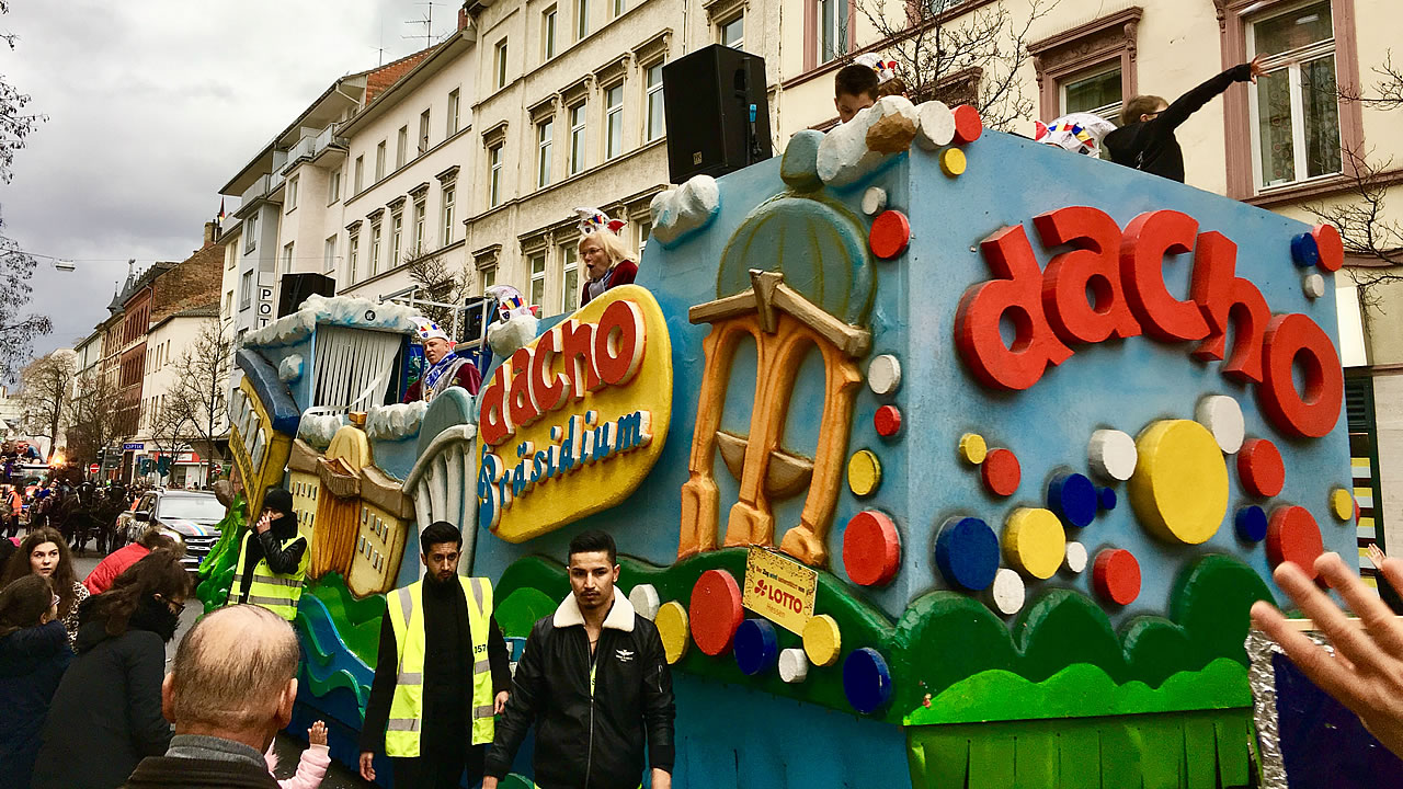 Wiesbadener Fastnachtszug