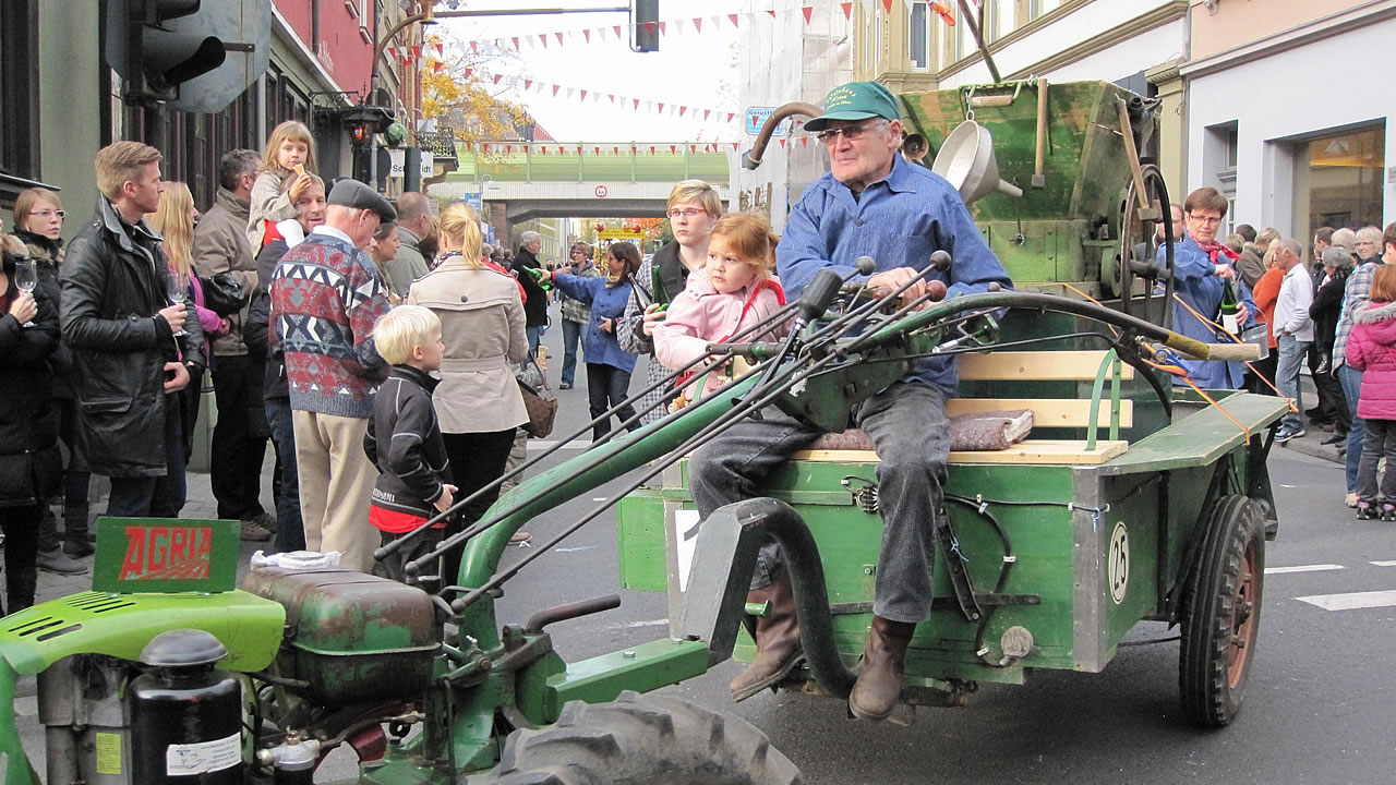 Weinlesefest und Eltviller Kappeskerb