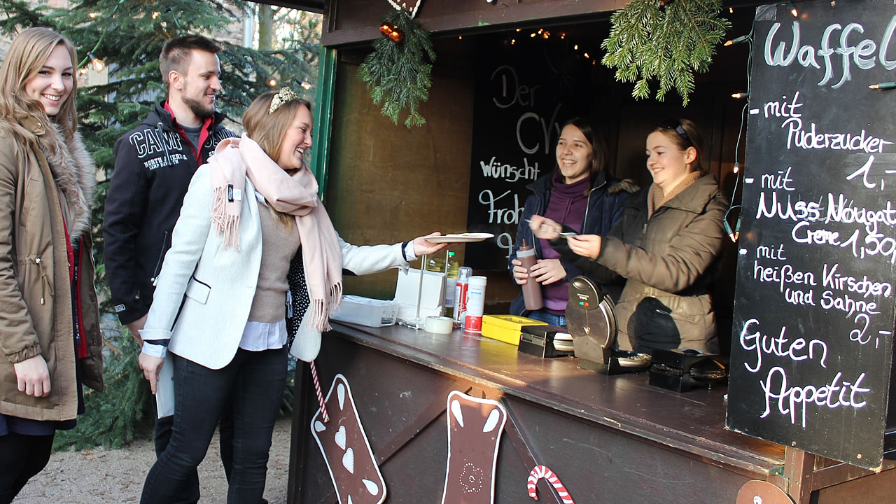 Weihnachtsmarkt an der Brentanoscheune