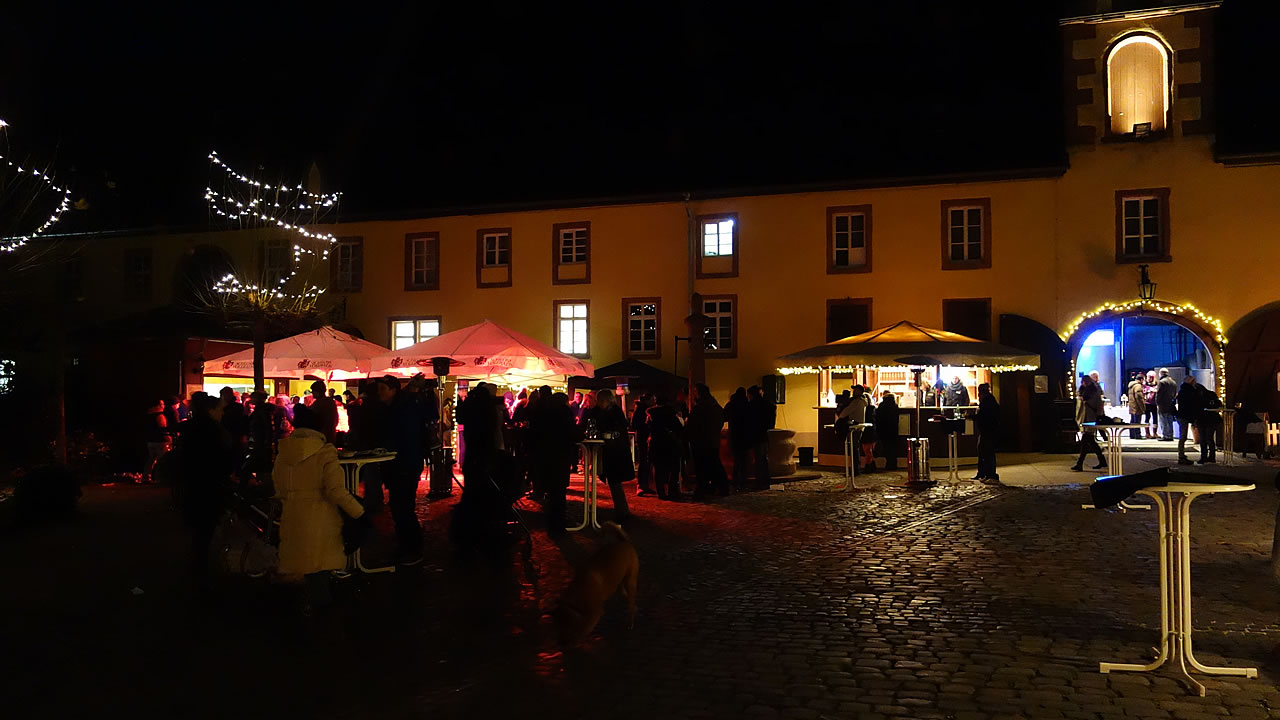 Weihnachtsmarkt auf Schloss Vollrads