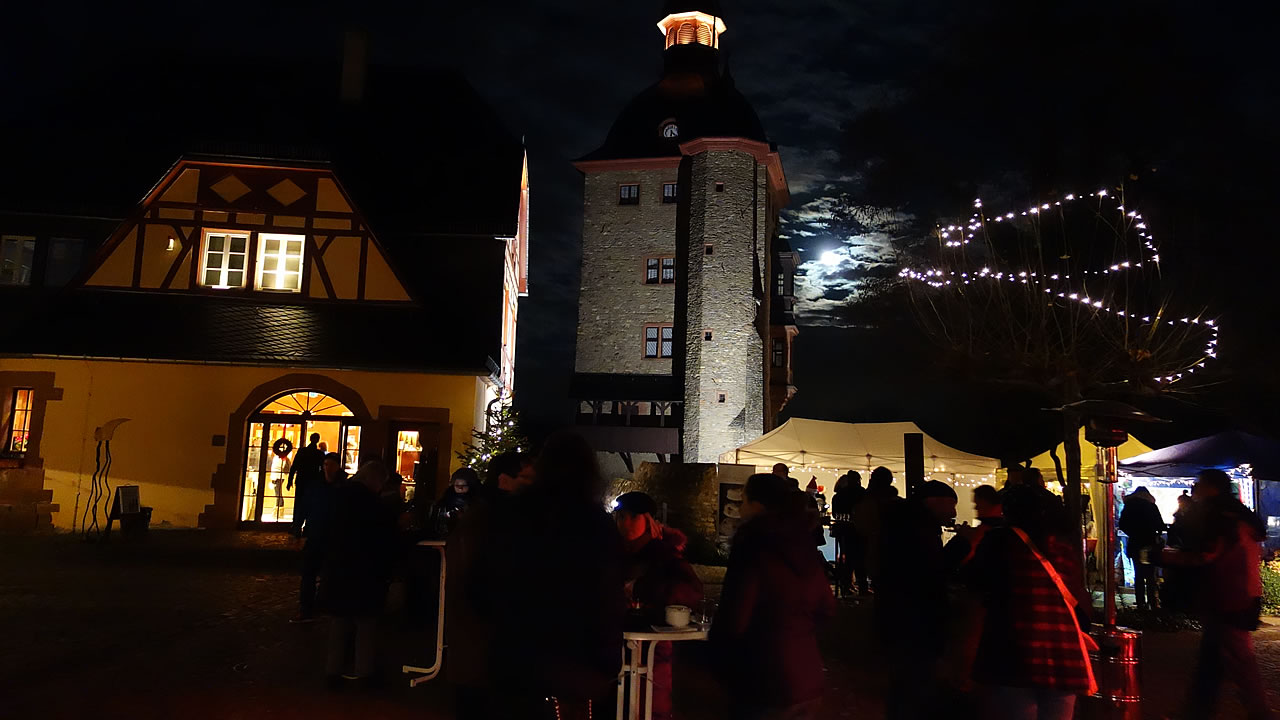 Weihnachtsmarkt auf Schloss Vollrads