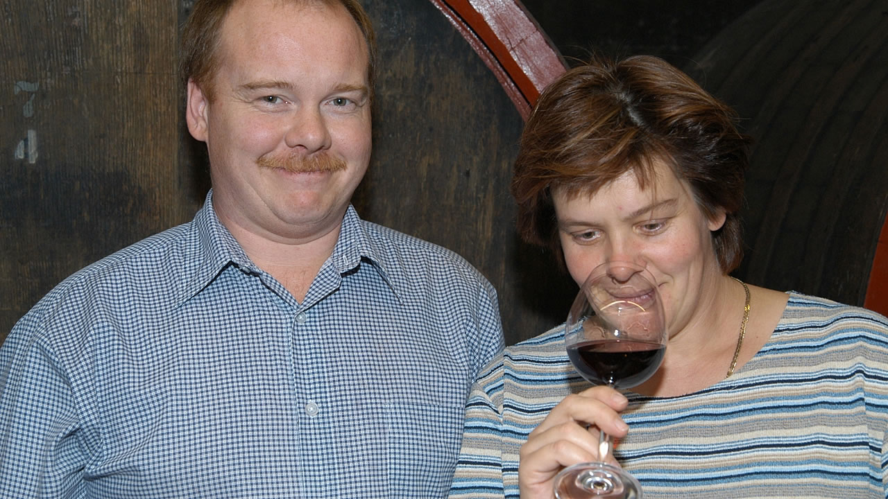 Klaus und Birgit Molitor im Weinkeller