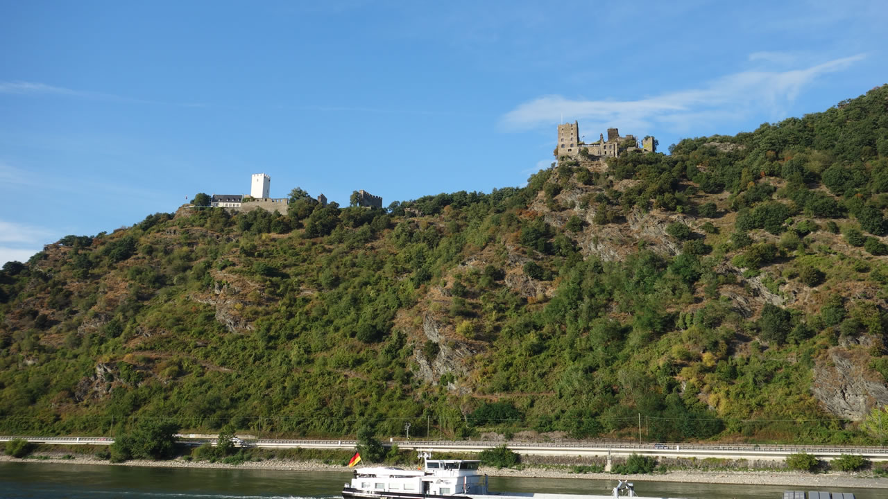 Burg Sterrenberg und Burg Liebenstein über Kamp-Bornhofen