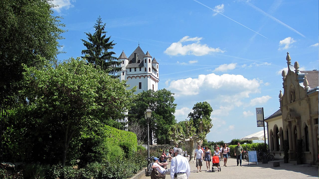 Rheinpromenade in Eltville